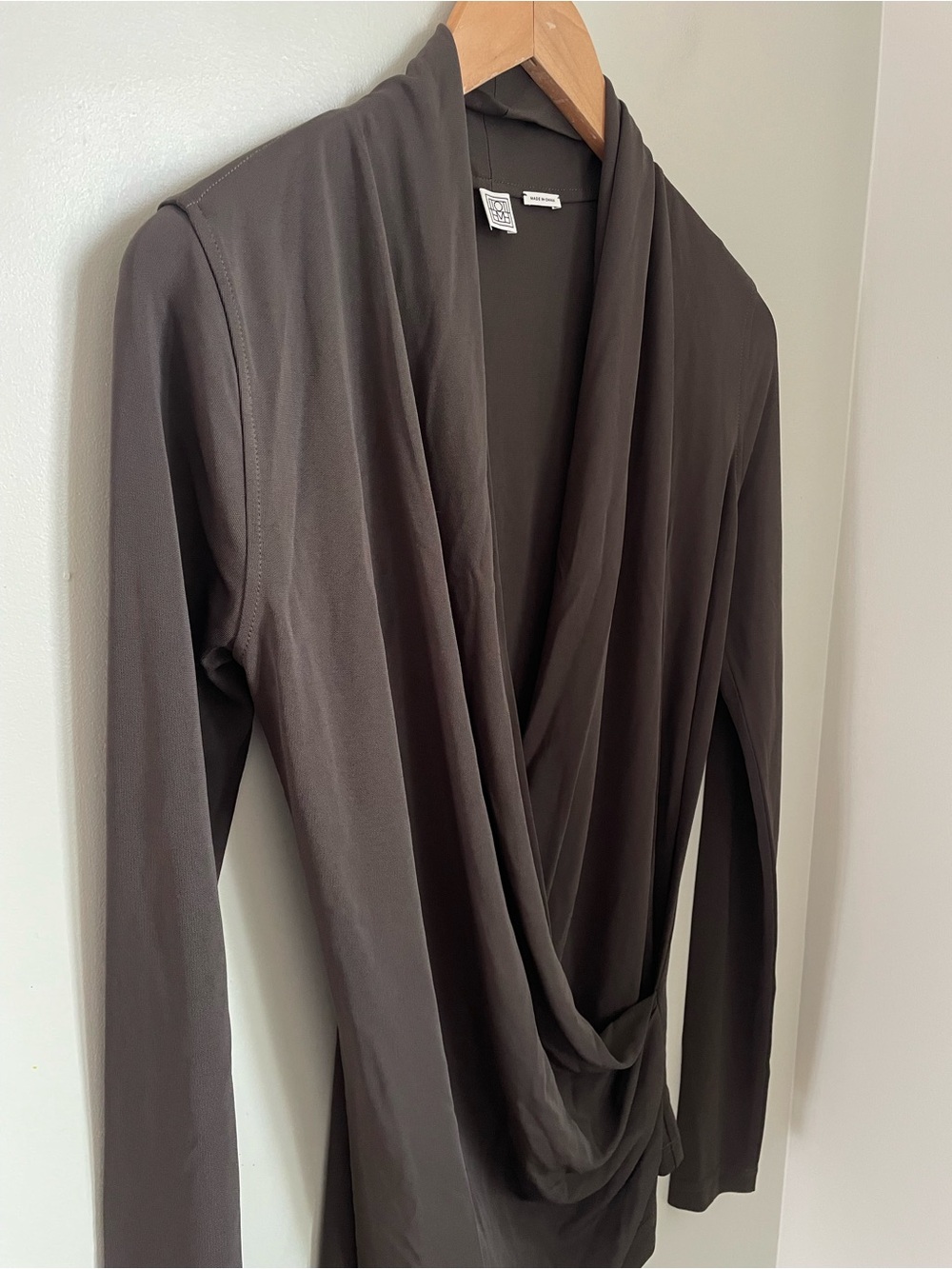 TOTEME Khaki Overlapped Jersey Top Size Small Draped Blouse Old Money - Picture 3 of 14